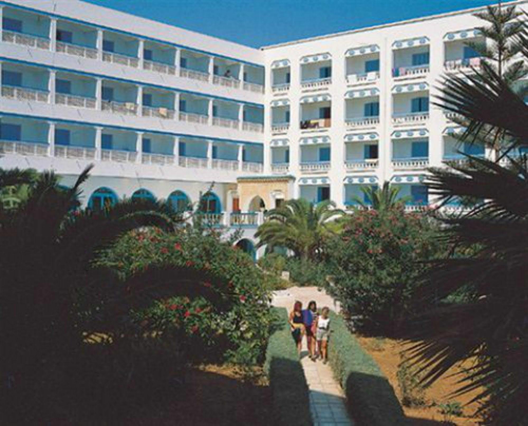 Hotel Les Colombes Hammamet Exterior photo