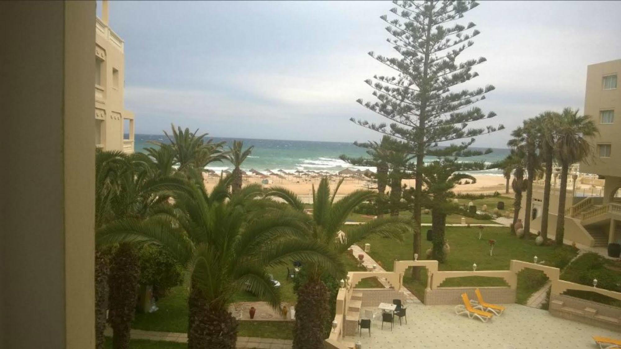 Hotel Les Colombes Hammamet Exterior photo