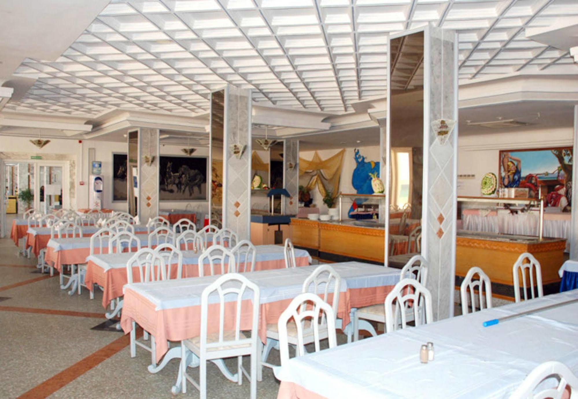 Hotel Les Colombes Hammamet Exterior photo