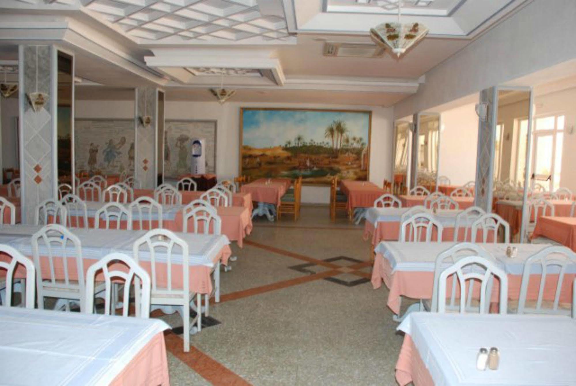 Hotel Les Colombes Hammamet Exterior photo