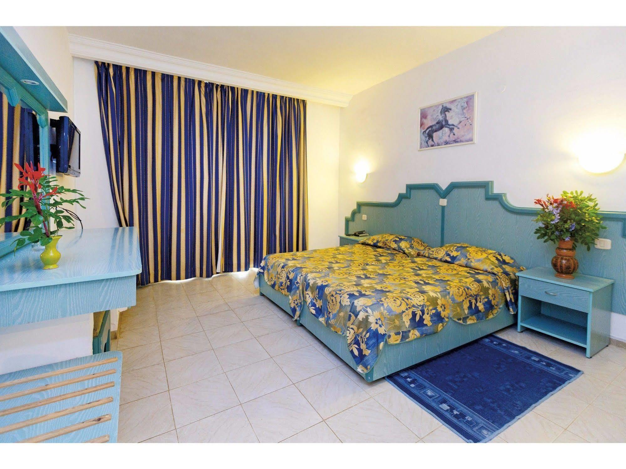 Hotel Les Colombes Hammamet Exterior photo